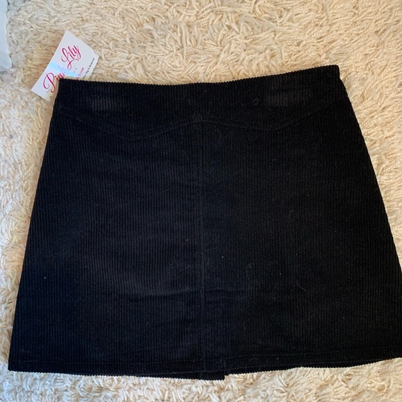 NWT Pink Lily Boutique Corduroy Skirt - Picture 2 of 3